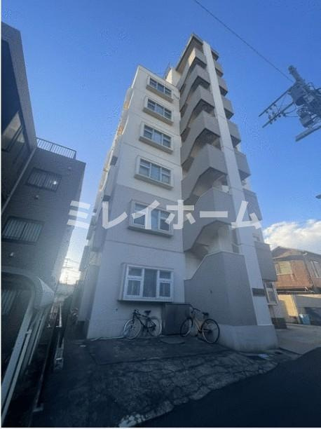 マナロコーポの外観