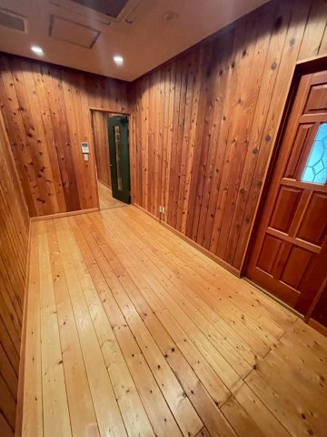 久留米市日吉町の賃貸マンションのロビー