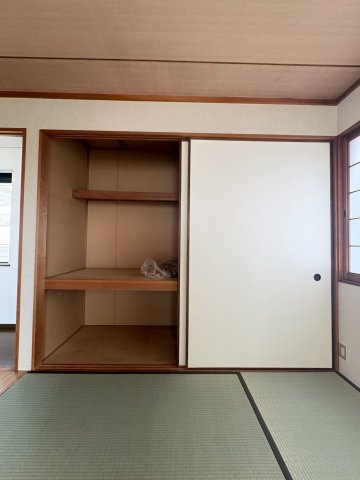 千里丘上貸家の収納