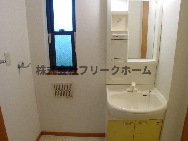 杉並区南荻窪３丁目のアパートの洗面所