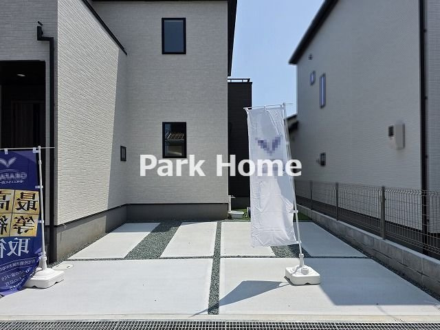 高知市東城山町-3期3棟1- 新築戸建ての駐車場