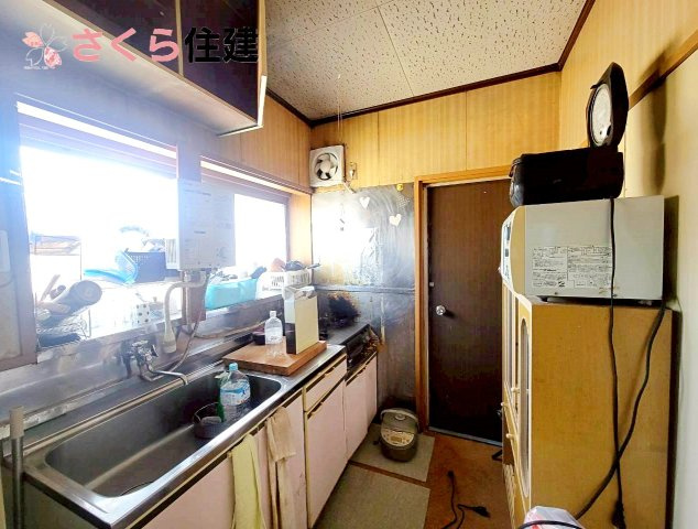 那須塩原市西富山　中古物件のキッチン