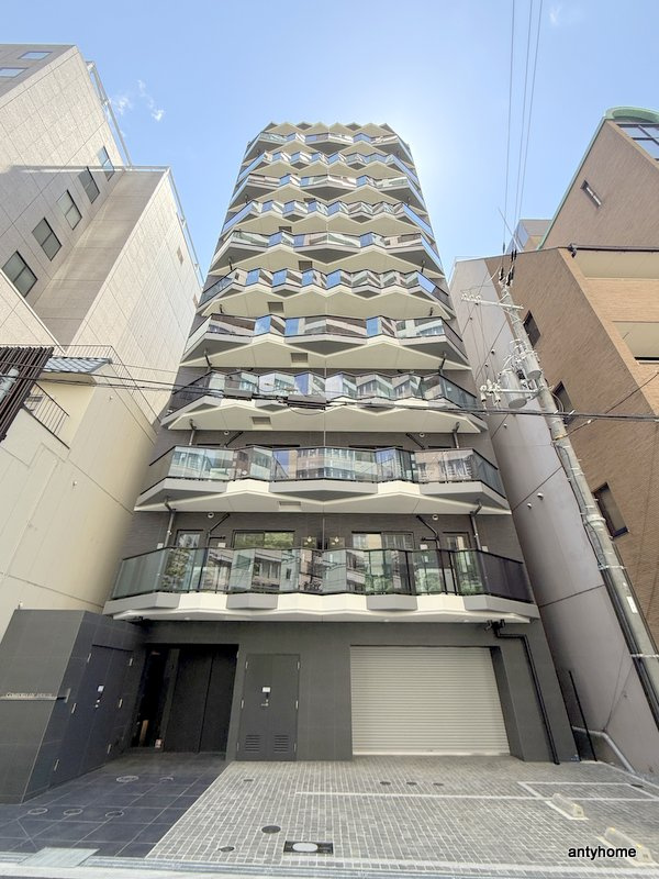 コンフォリア・リヴ谷町四丁目 仲介手数料無料の外観