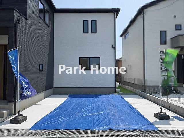 高知市東城山町-3期3棟2- 新築戸建ての駐車場