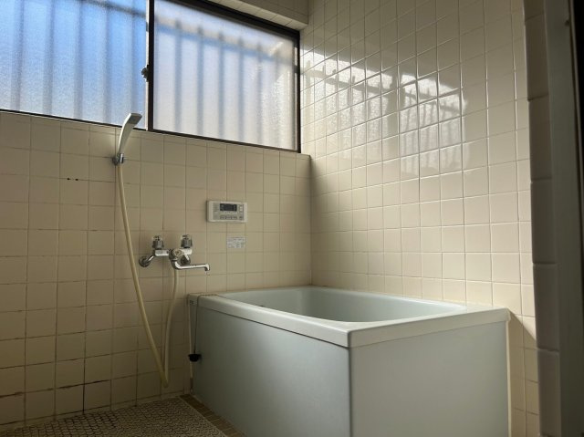 深沢一戸建の浴室