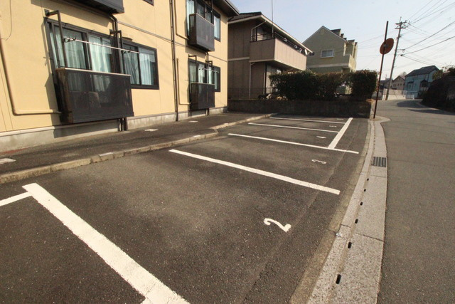 ブルーツリーアンの駐車場