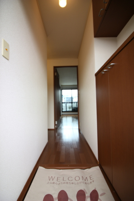 ブルーツリーアンの玄関
