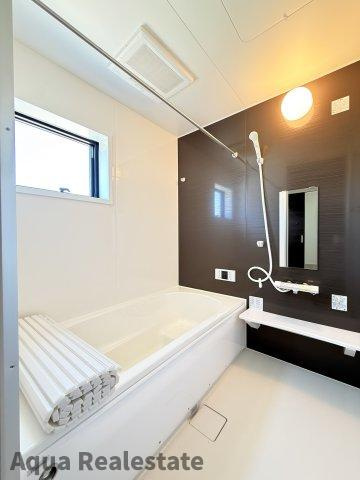 丸亀市川西町南の新築一戸建の浴室|コンパクトで使いやすいお風呂です