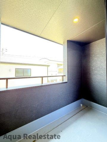 丸亀市川西町南の新築一戸建のバルコニー|お洗濯にも便利なバルコニー付き
