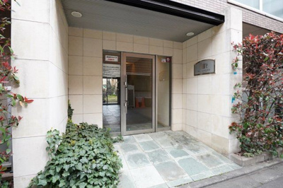【エントランス】 | プレール学芸大学