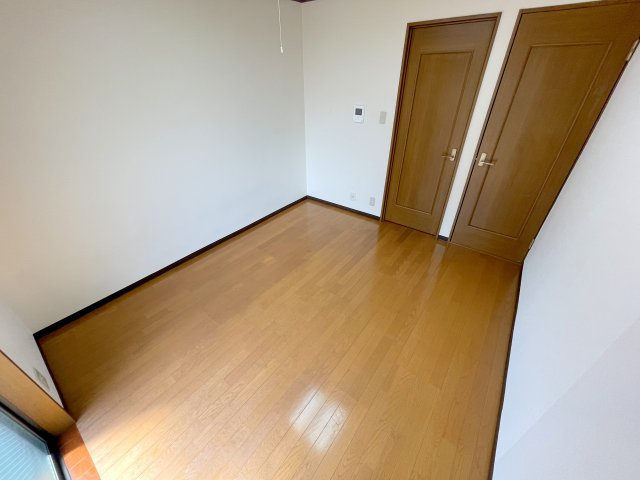 【洋室】 | ハイツ岡本