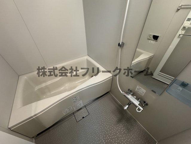 武蔵野市中町２丁目の賃貸マンションの浴室