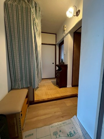 富田第二住宅70号棟の玄関