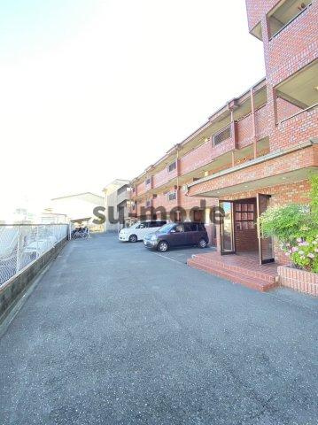 第3グリーンハイツの駐車場