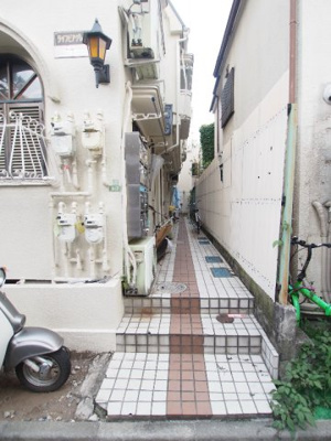 【エントランス】 | ライフピアグレイス