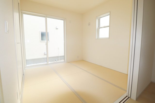 郡山市大槻町字広町　　　１号棟　　　桑野小学校、郡山第６中学区　の和室