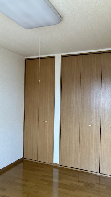 キャニオン十和田A棟の洋室|ゆったりした洋室です