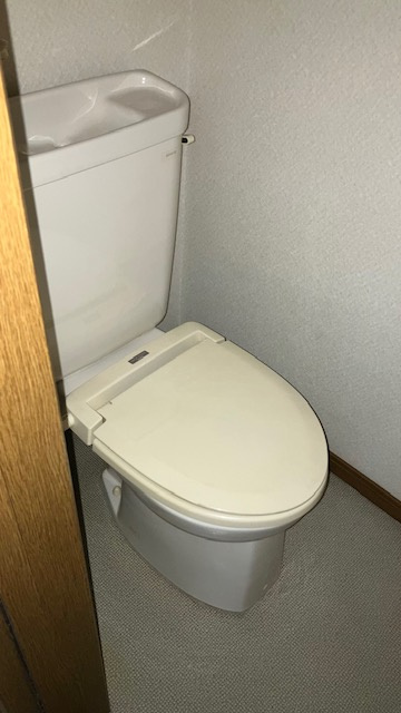 キャニオン十和田A棟のトイレ|コンパクトで使いやすいトイレです