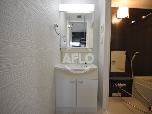 グランドロアール天満橋の独立洗面台|グランドロアール天満橋　洗面台