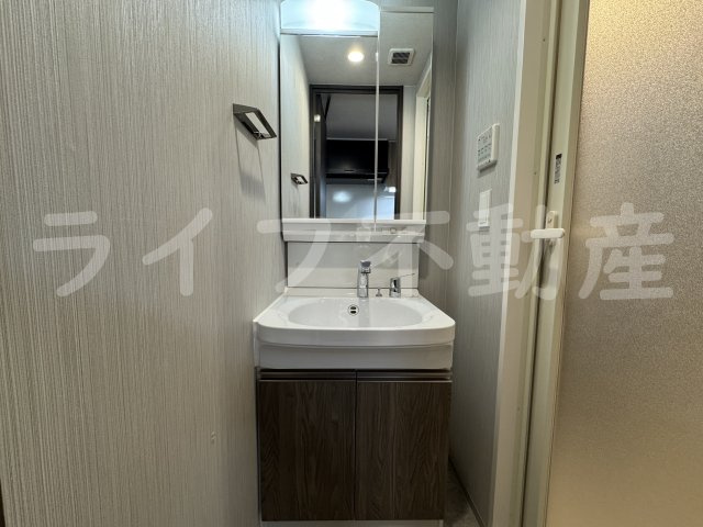 ブランシエスタ森ノ宮の洗面所|使いやすい洗面所です