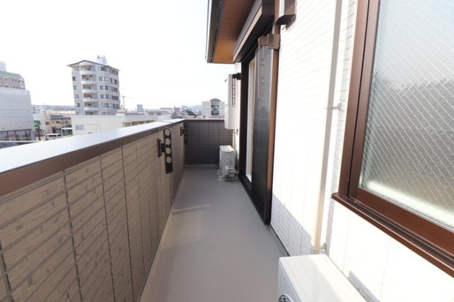 (仮称)D-ROOM水前寺5丁目のバルコニー