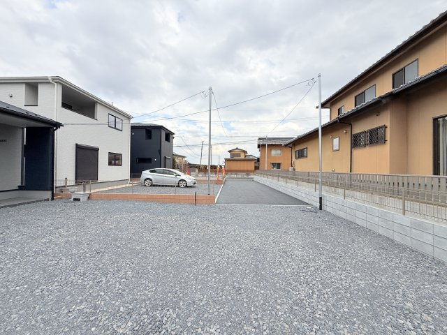 第1常総市相野谷町　新築戸建て　1号棟の前面道路含む現地写真|実際に現地で周辺環境や街並み、近隣のスーパーや通学路の安全性、病院、公園・・・など生活のイメージをご確認ください！