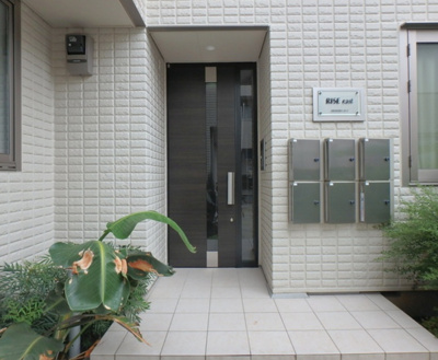 【エントランス】 | ライズEAST