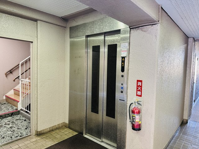 ローズハイツ八王子Ｂ棟の設備|～エレベーター付き～