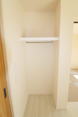 郡山市安積町南長久保１丁目　　　1号棟　　　安積第３小学校、安積第２中学区の和室