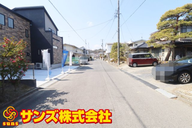 郡山市安積町南長久保１丁目　　　1号棟　　　安積第３小学校、安積第２中学区の居間・リビング