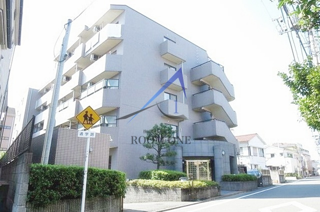 クレストコート