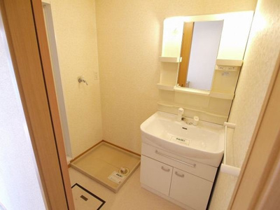 【洗面所】 | エルバフィオーレ | コンパクトで使いやすい洗面所