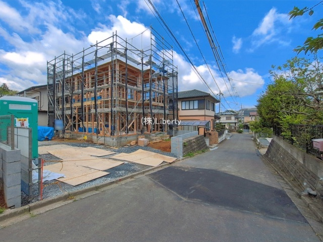 第1取手市駒場　新築戸建の前面道路含む現地写真