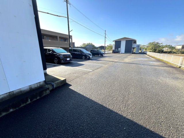 プレベールⅢの駐車場