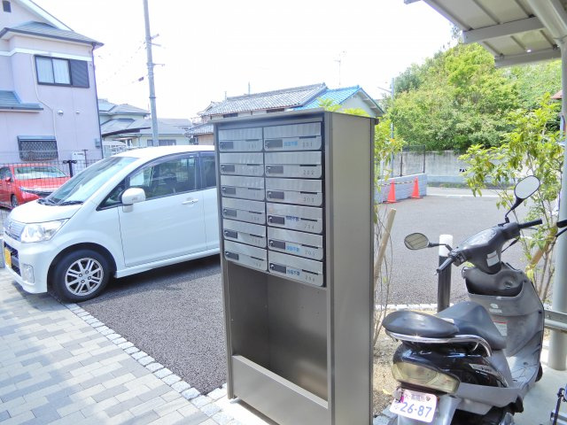 クレイノ大塚のエントランス