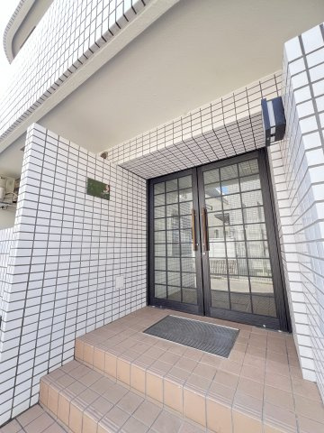 サンピア池尻のエントランス