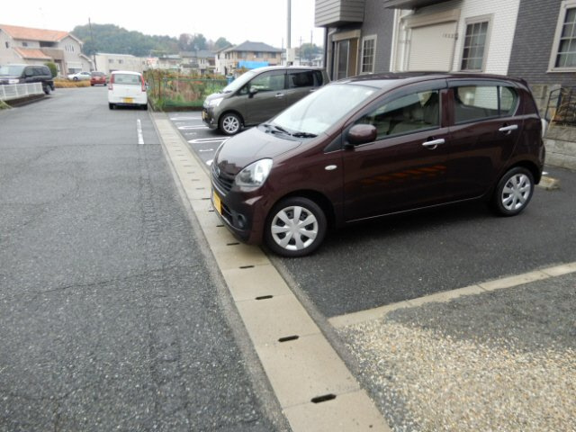 アマンプリの駐車場