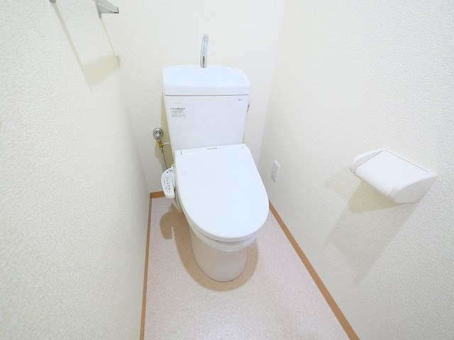 英和コーポ№5のトイレ