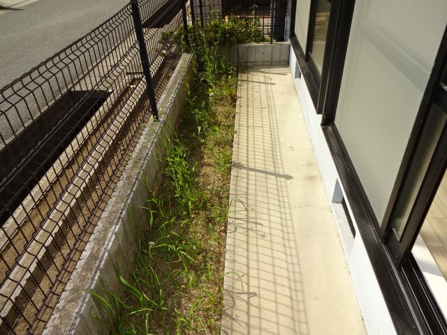 ハイツサンライフA棟のバルコニー