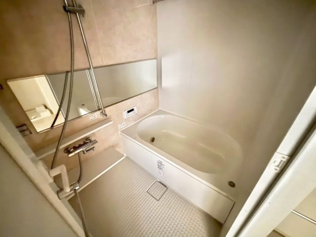 クロスフロント十二所線の浴室