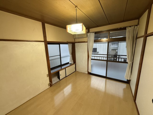 ひきちアパートの洋室