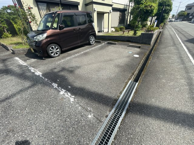 カサベルデ南山Ⅰの駐車場