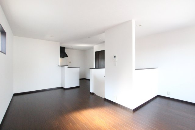 宮東５７ＫＯＤＡＴＥＸⅢ-Ｂの居間・リビング|参考写真です。現況優先。