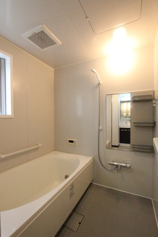 宮東５７ＫＯＤＡＴＥＸⅢ-Ｂの浴室|参考写真です。現況優先。