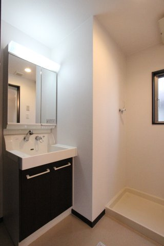 宮東５７ＫＯＤＡＴＥＸⅢ-Ｂの洗面所|参考写真です。現況優先。