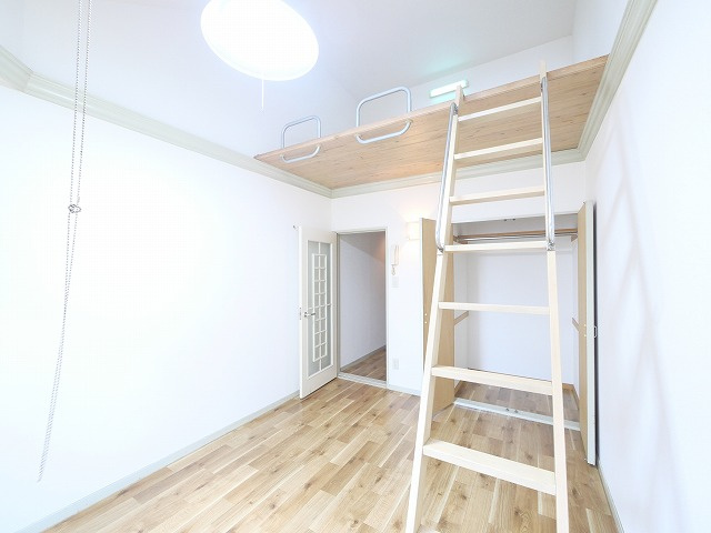 レオ四条大路のキッチン|使いやすいキッチンです