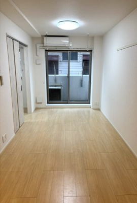 【居間・リビング】 | メゾンクレール | 居住中の為他号室の写真となります