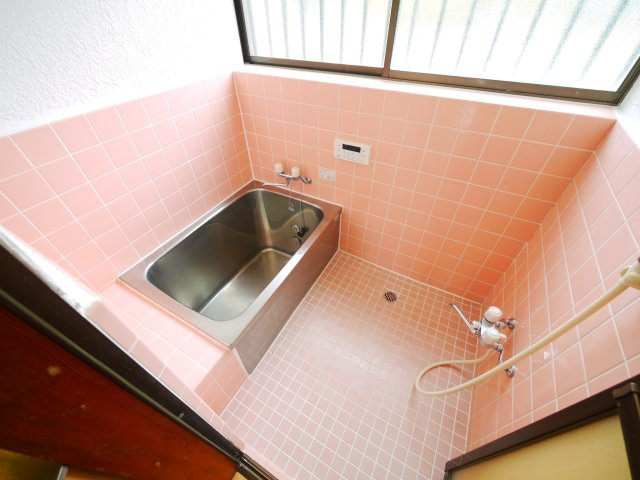 東金市山口　中古戸建の浴室|内外装リフォーム済み ４LDK リビング約12.5帖　車庫駐車1台　2階にもトイレ 閑静な分譲地内