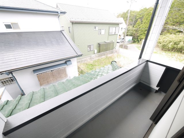 東金市山口　中古戸建のバルコニー|内外装リフォーム済み ４LDK リビング約12.5帖　車庫駐車1台　2階にもトイレ 閑静な分譲地内