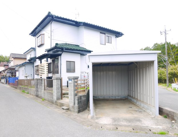 東金市山口　中古戸建の外観|内外装リフォーム済み ４LDK リビング約12.5帖　車庫駐車1台　2階にもトイレ 閑静な分譲地内